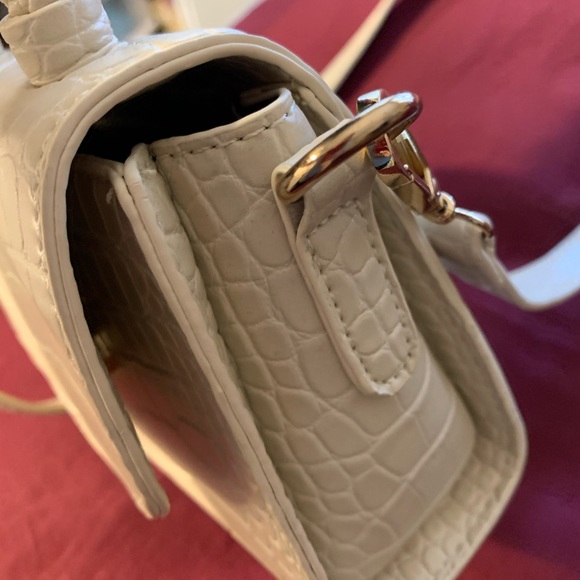 White small bag - Picture 5 of 9